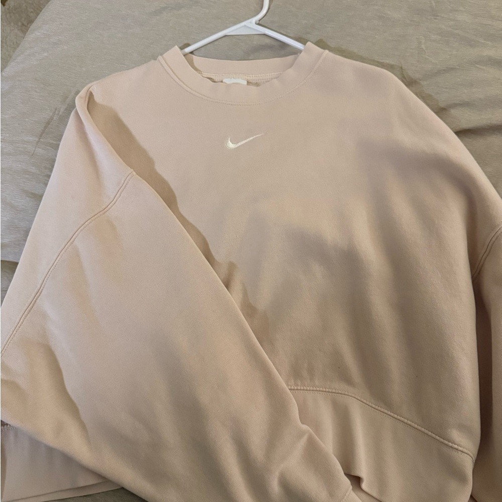 Nike Women's Crew Neck Sweater - size m